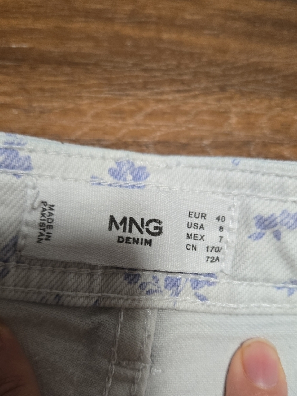 Mango Wide-Leg Floral Print Pants in White and Light Blue - Picture 8 of 10